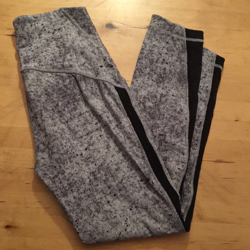 Lululemon wunder under high rise size 8